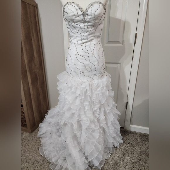 The Crown Collection Dress - Picture 1 of 11